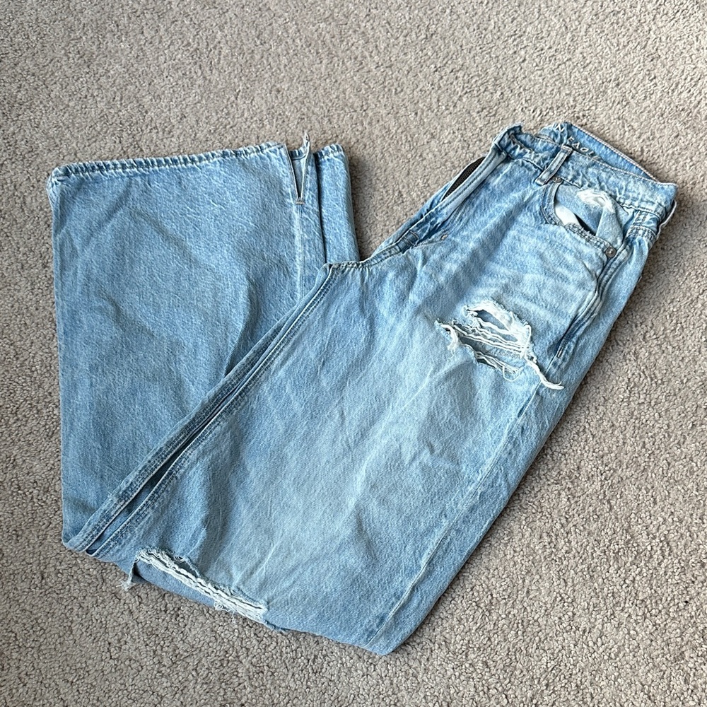 American Eagle Outfitters Light Blue Denim Jeans
